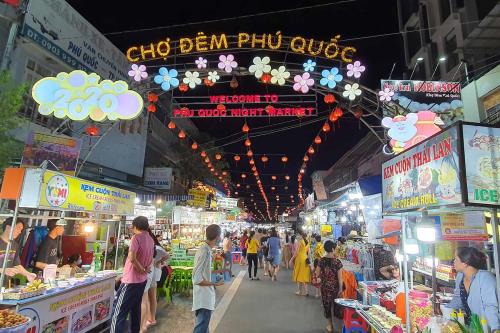 Night market